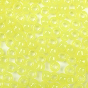 Yellow Glow in Dark Plastic Pony Beads 6 x 9mm, 500 beads